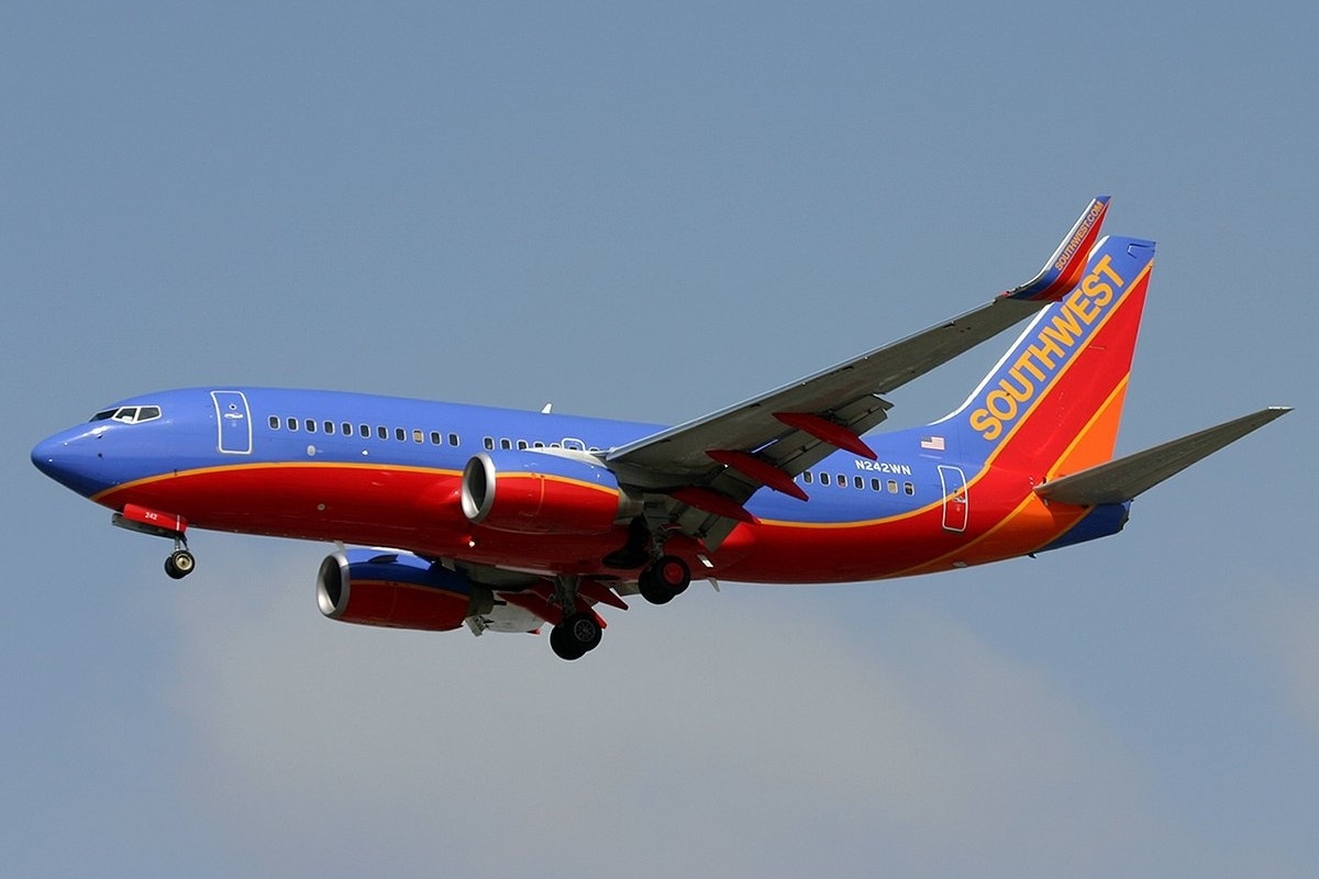 N242WN