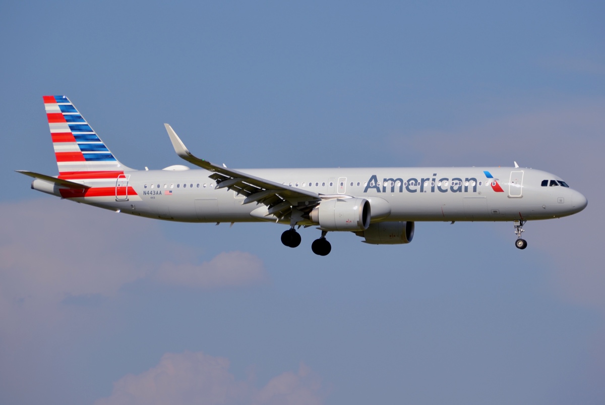 N443AA