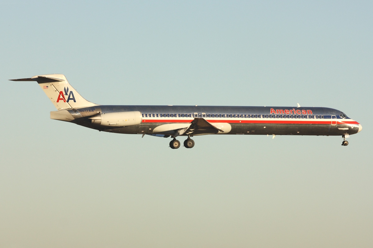 N477AA