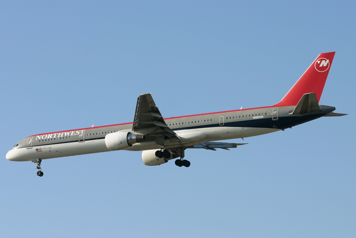 N582NW