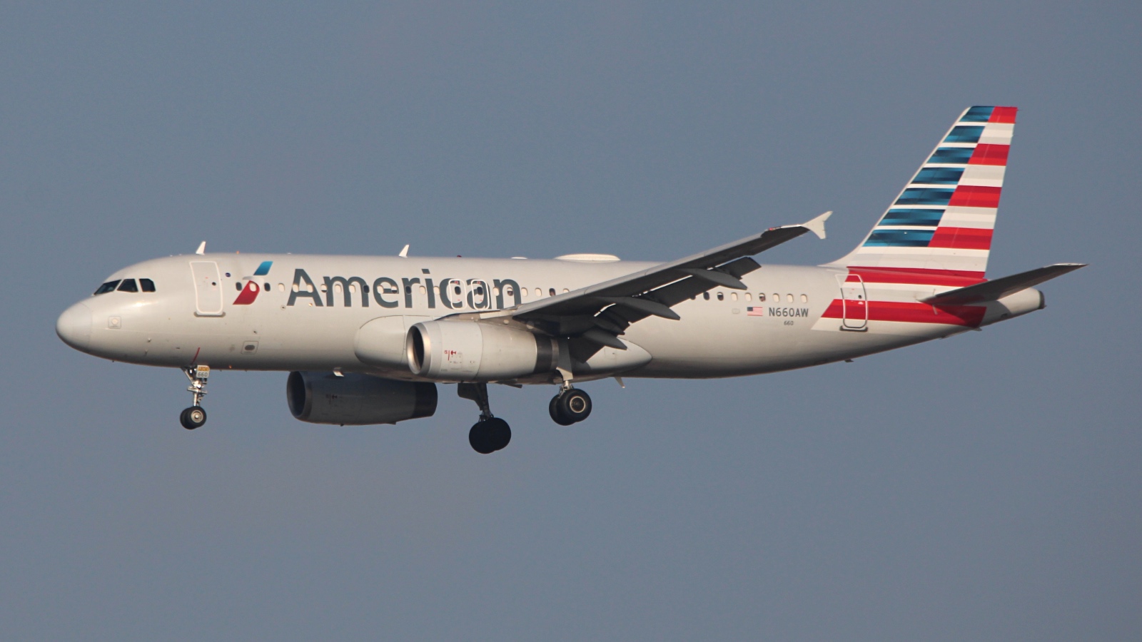 N660AW