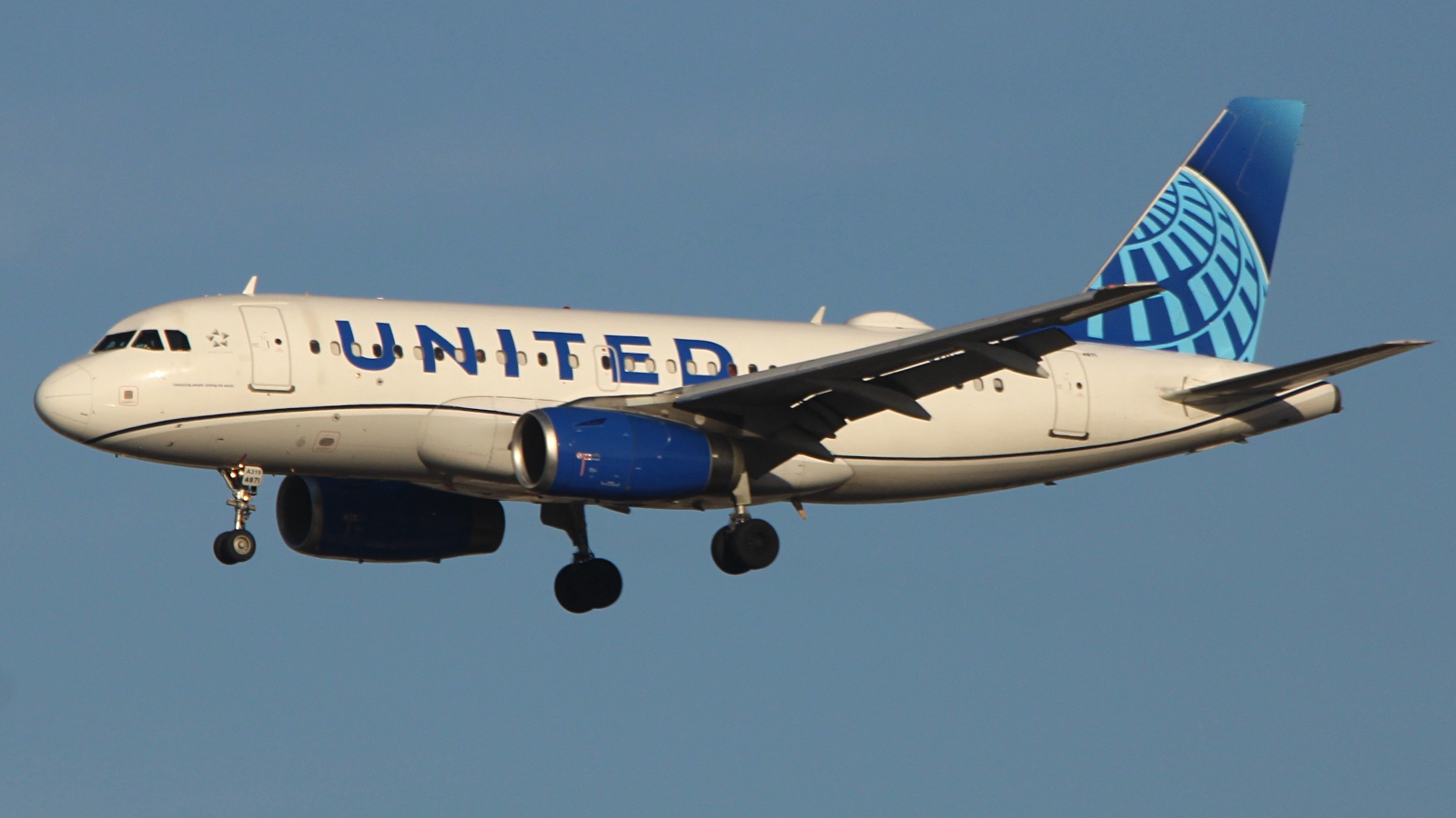 N871UA