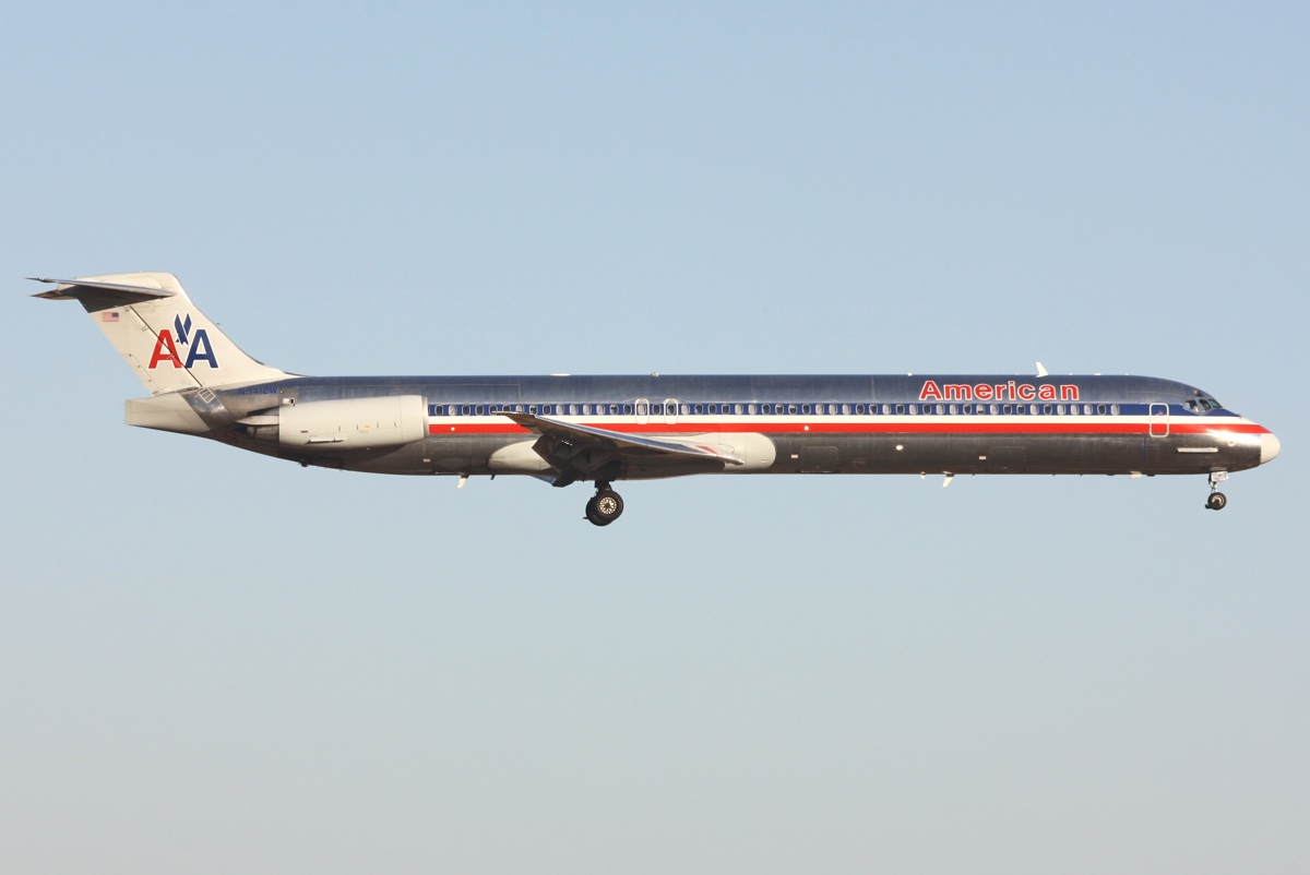N9412W