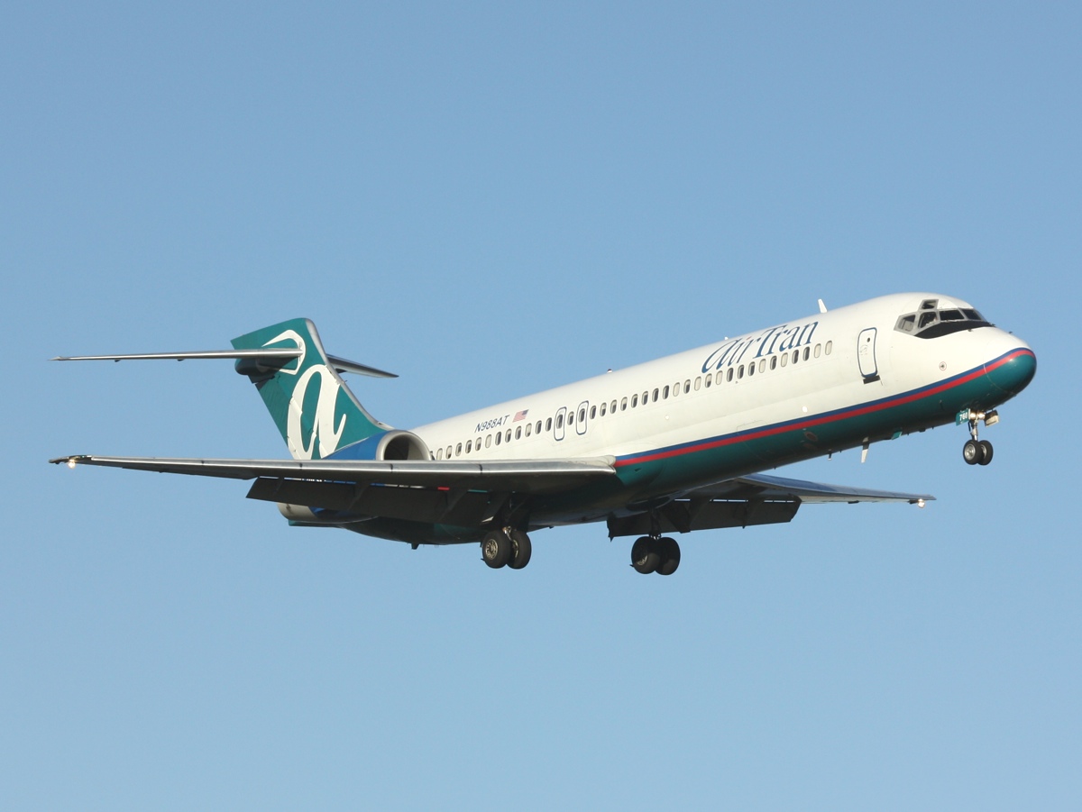 N988AT