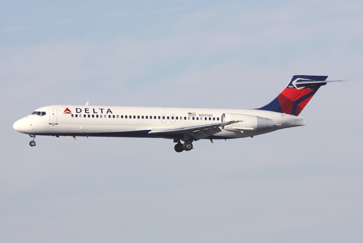 N997AT