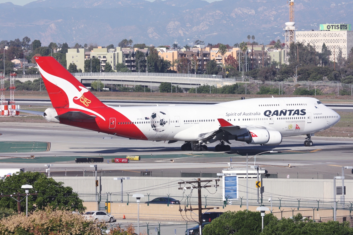 VH-OEJ
